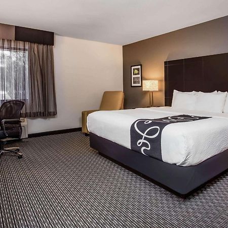 La Quinta Inn By Wyndham Oshkosh Habitación foto